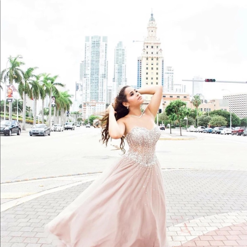 A  beautiful sweet16/Quince dress